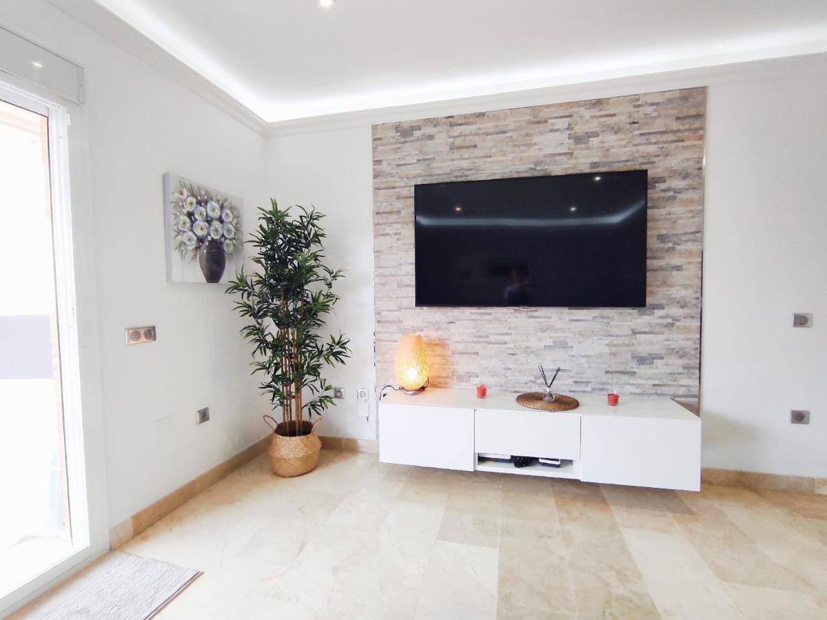Magnifique Appartement A 5 Min A Pied De La Plage Benalmádena Exterior foto